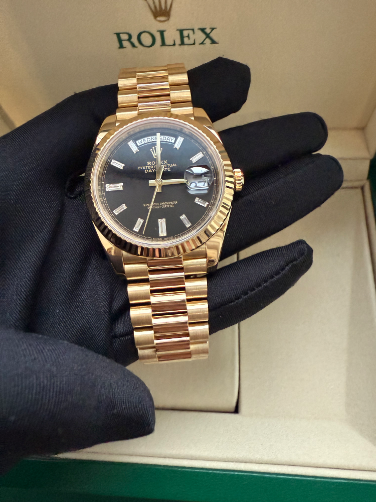 Часы Rolex Day-Date 40mm 228238