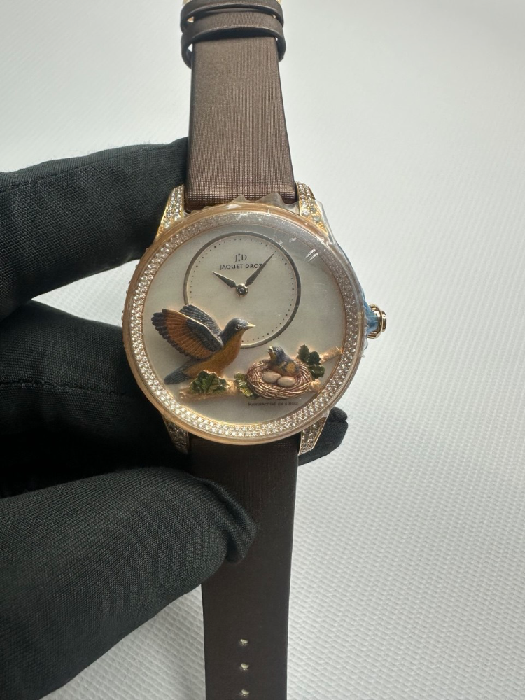 Часы Jaquet Droz Les Ateliers d Art Sculpted and Engraved Ornamentation Limited Edition