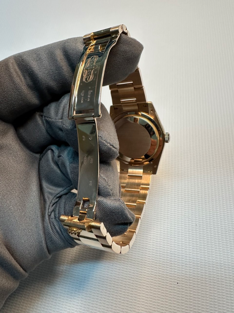 Часы Rolex Day-Date 36 mm 18k Rose Gold 118205