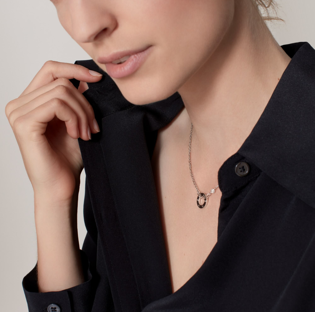 Колье Cartier LOVE PENDANT 2 DIAMONDS B7219400