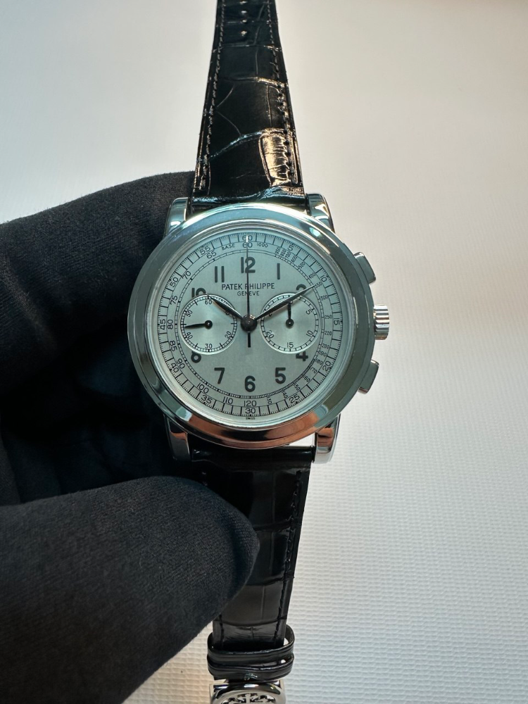 Часы Patek Philippe Complications 5070G-001