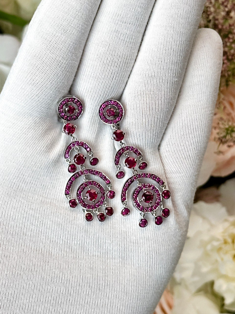 Серьги Boucheron AVA RUBIS CIRCLET EARRINGS JC00112