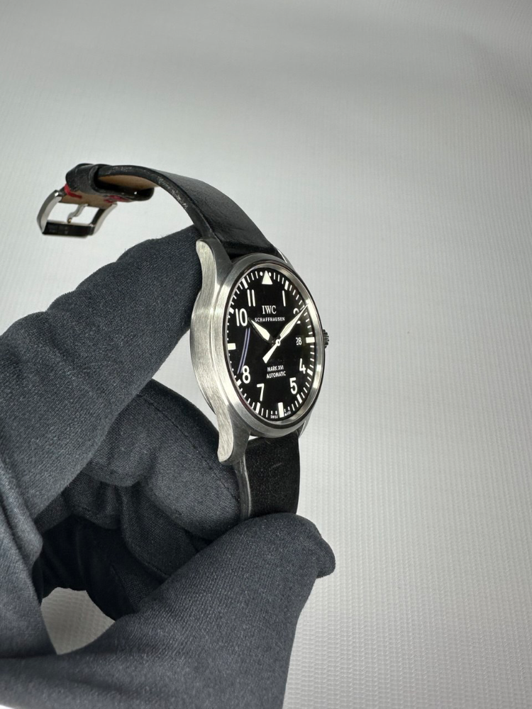 Часы IWC Pillot s Watches Mark XVI IW325501