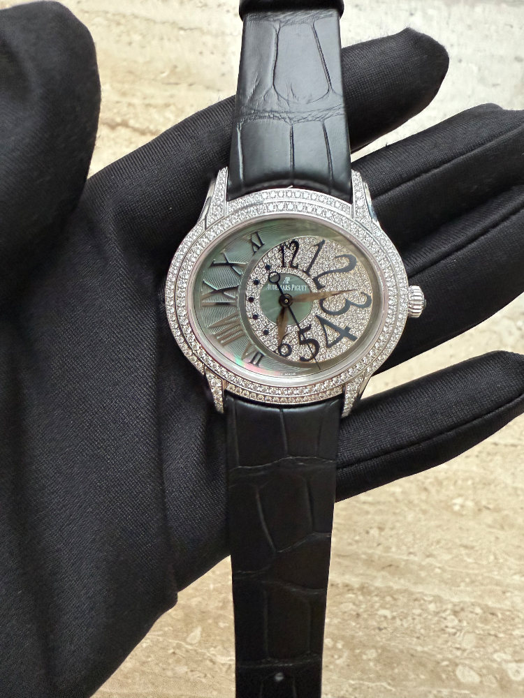 Часы AUDEMARS PIGUET Millenary 77303BC.ZZ.D007SU.01