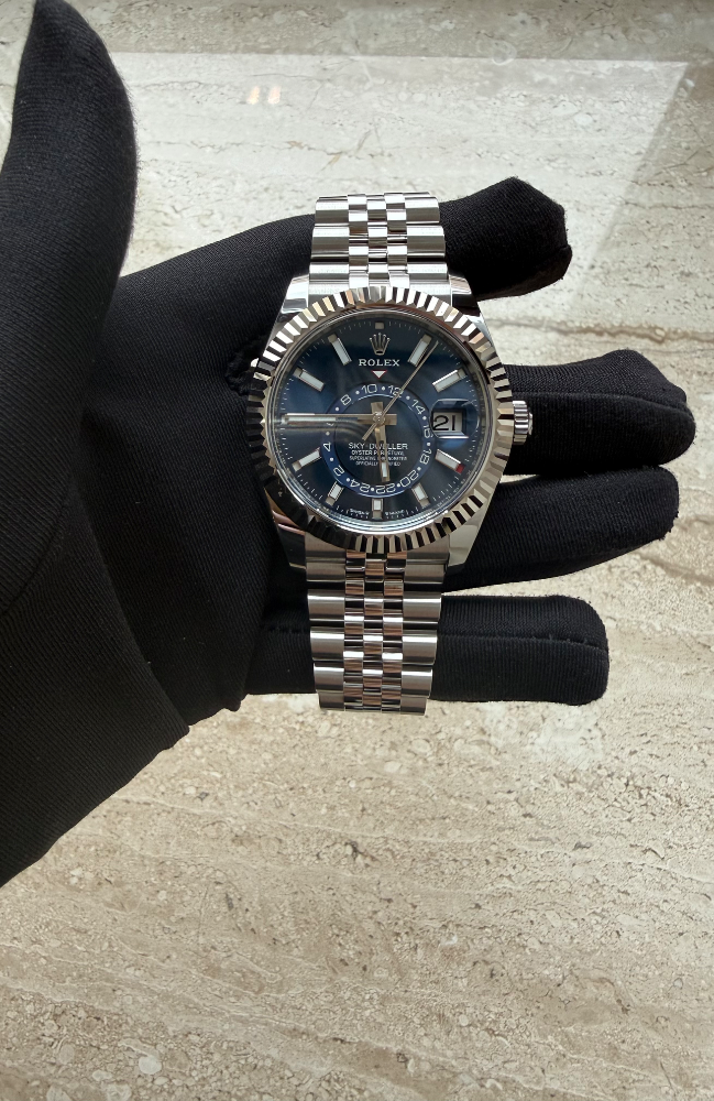 Часы Rolex Sky-Dweller 42mm Steel and White Gold 336934