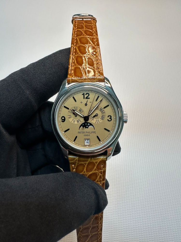 Часы Patek Philippe Complications 5450P-001