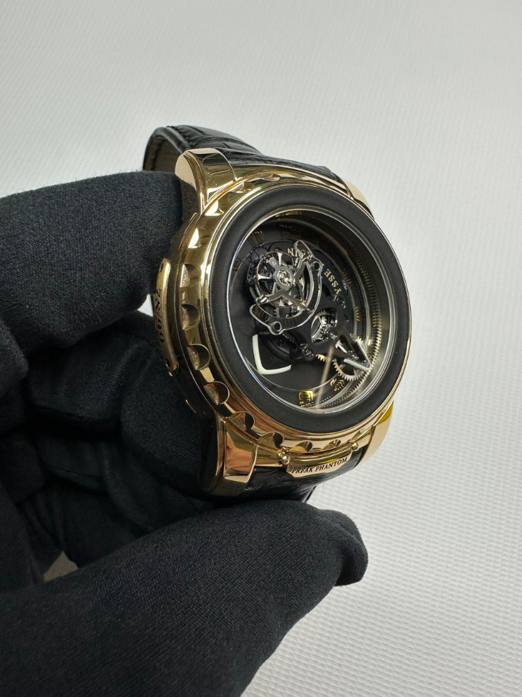 Часы Ulysse Nardin FREAK PHANTOM