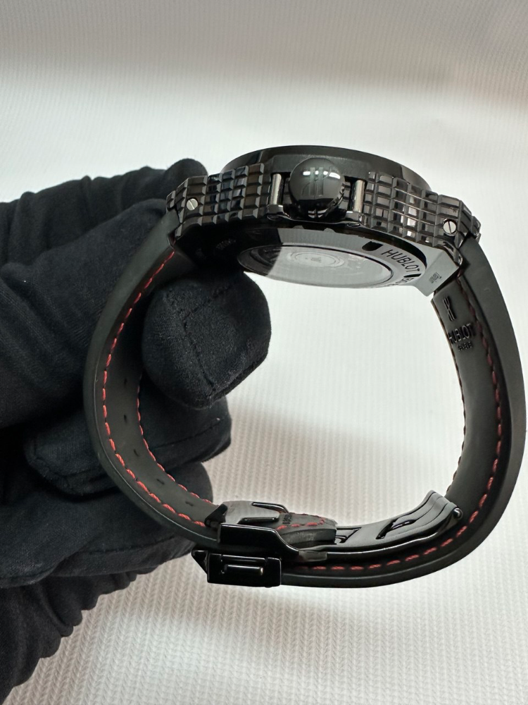 Часы Hublot Big Bang Tutti Frutti Red Caviar 346.CD.1800.LR.1913