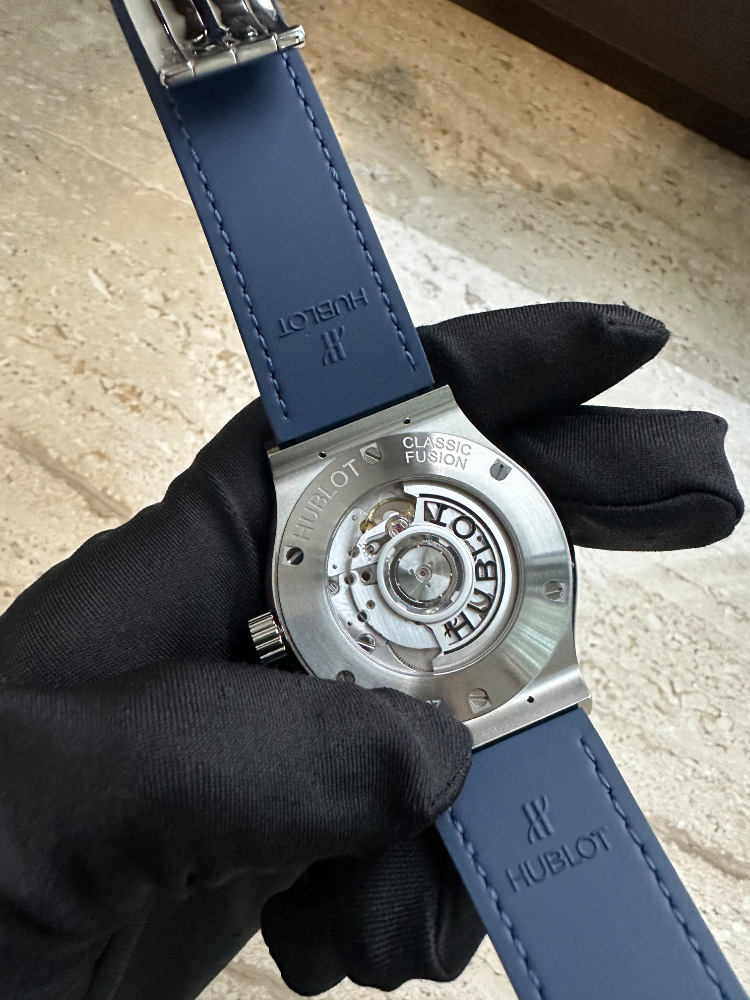 Часы Hublot Classic Fusion Automatic 42 mm 542.NX.7170.LR