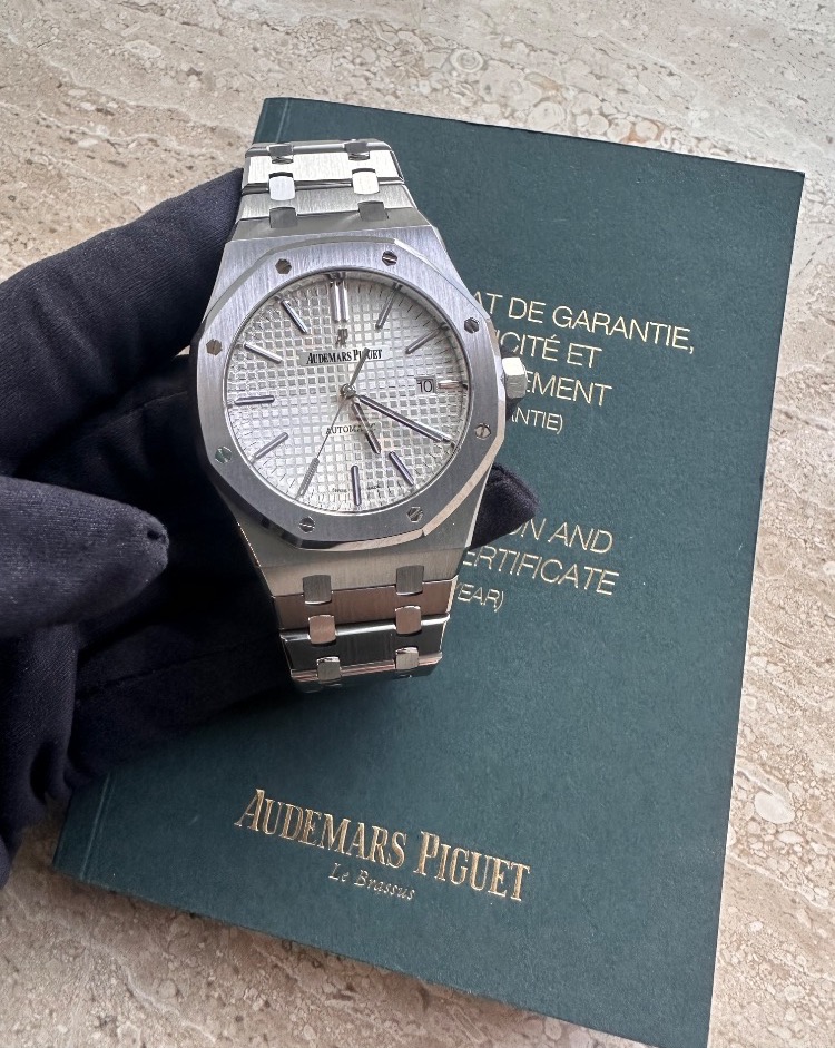 Часы AUDEMARS PIGUET 15400ST.OO.1220ST.02 Royal Oak Selfwinding 41 mm