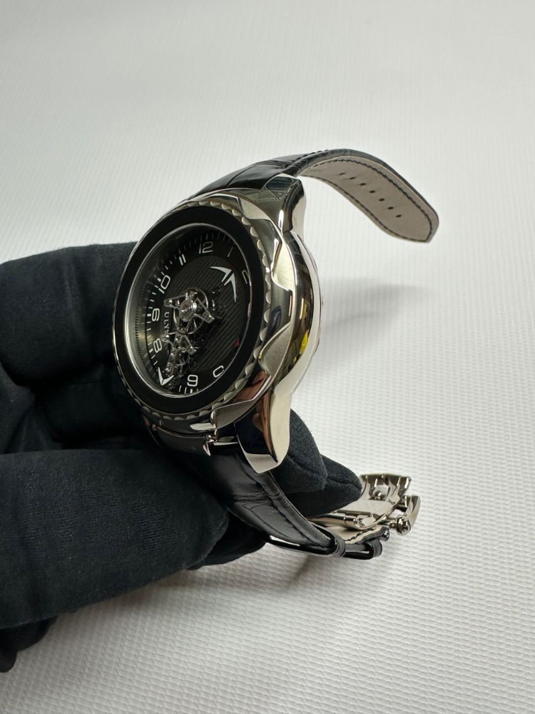 Часы Ulysse Nardin Freak 2100-138