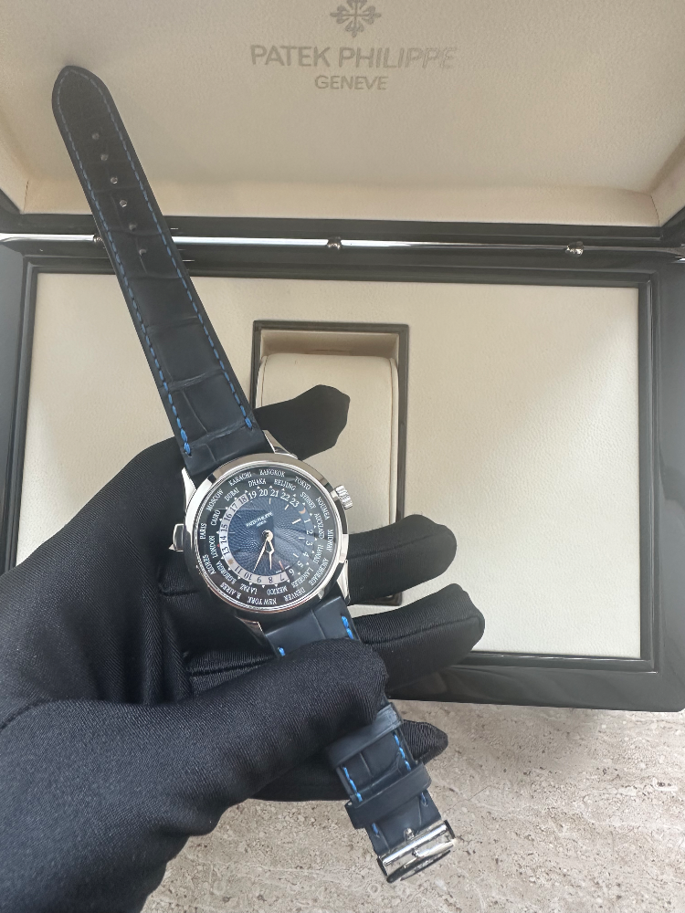 Часы Patek Philippe Complications World Time 5230P-001