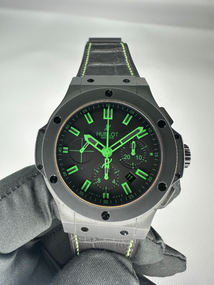 Часы Hublot Big Bang 44 mm All Black Green