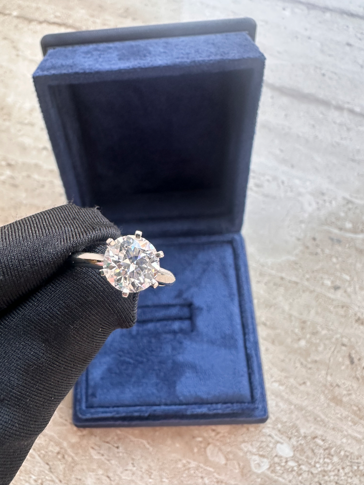 Кольцо No name с бриллиантом 2.01ct D/VS2