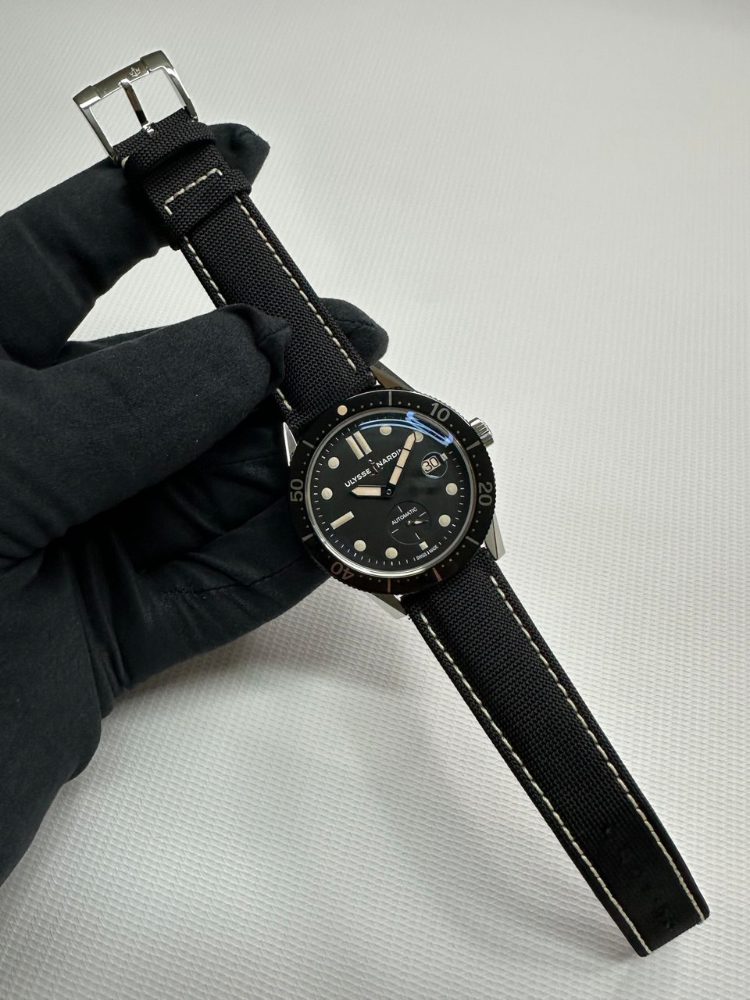 Часы Ulysse Nardin Diver Automatic 42мм 3203-950
