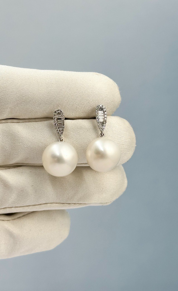 Серьги No name с жемчугом и бриллиантами.