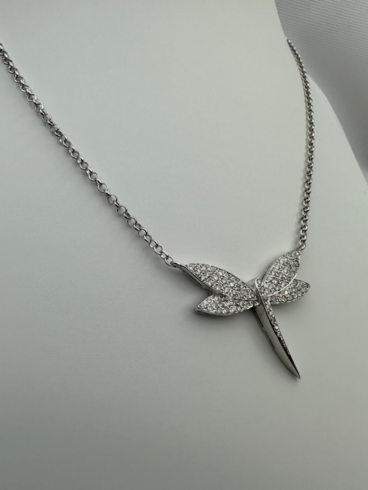 Подвеска No name с бриллиантами.