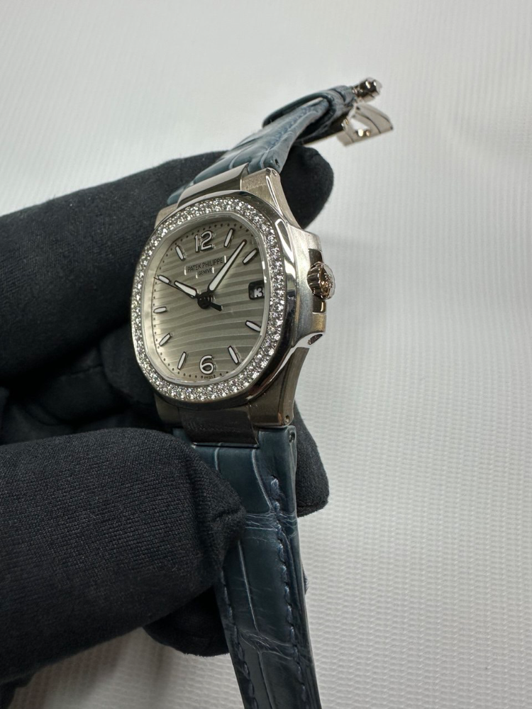 Часы Patek Philippe Nautilus Lady 7010G-011