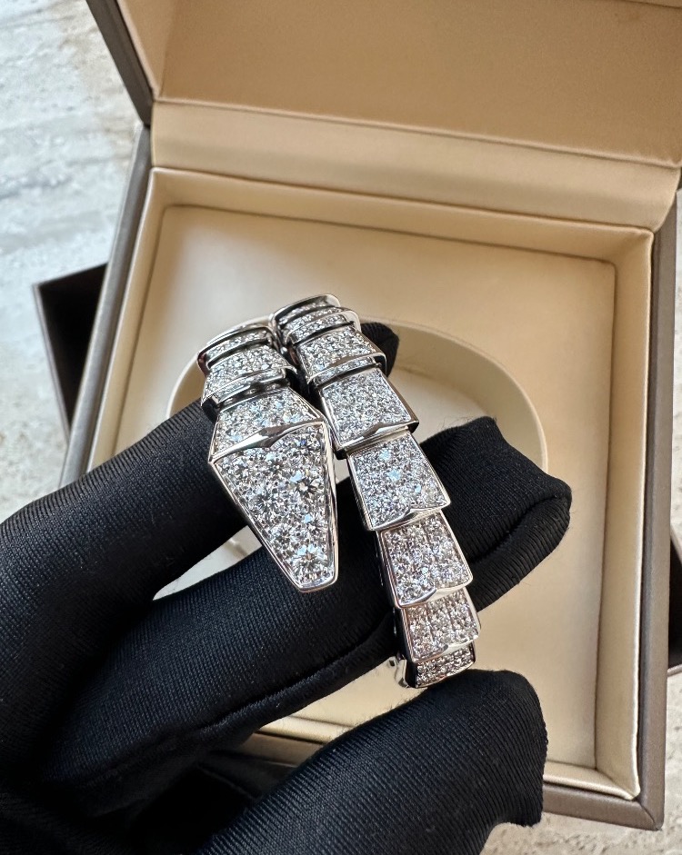 Браслет BVLGARI Serpenti Viper Bracelet 345201