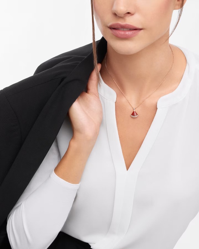 Колье BVLGARI Divas’ Dream Necklace 361251