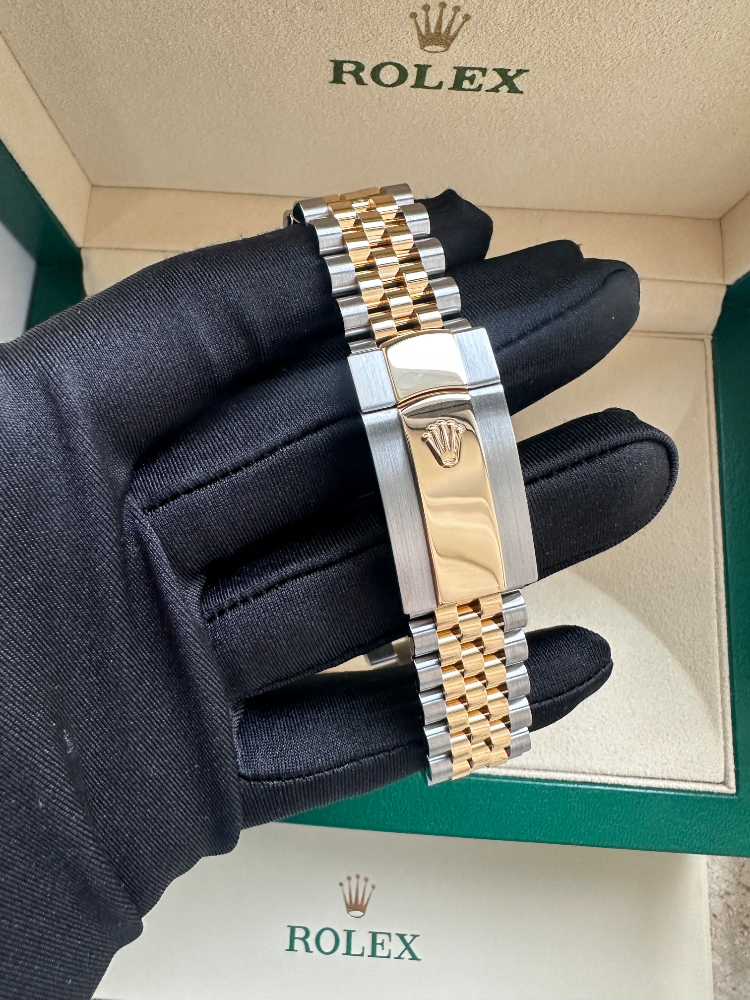 Часы Rolex Datejust Steel and Yellow Gold 126333-0014