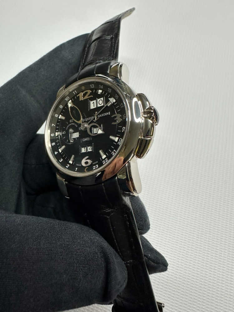 Часы Ulysse Nardin GMT Perpetual 42mm 320-60/62