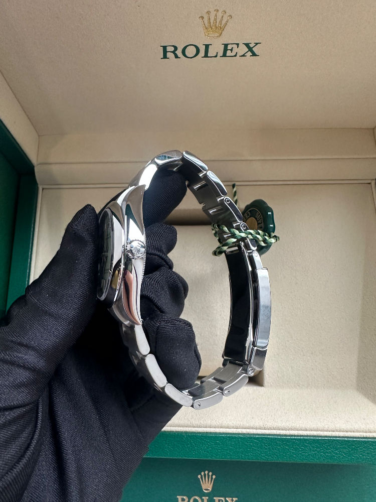 Часы Rolex PERPETUAL 34 MM STEEL 124200-0006