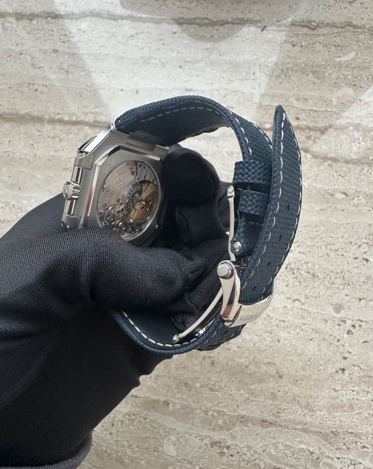 Часы Patek Philippe CUBITUS GRANDE DATE 5822P-001