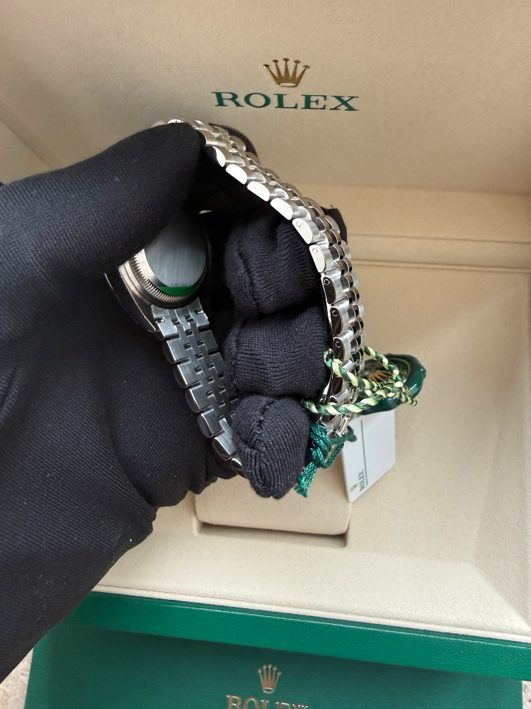 Часы Rolex Lady-Datejust 28 мм Oystersteel 279160