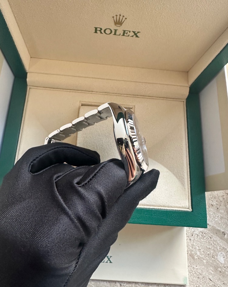 Часы Rolex Sky-Dweller 42 mm Steel and White Gold 336934-0007
