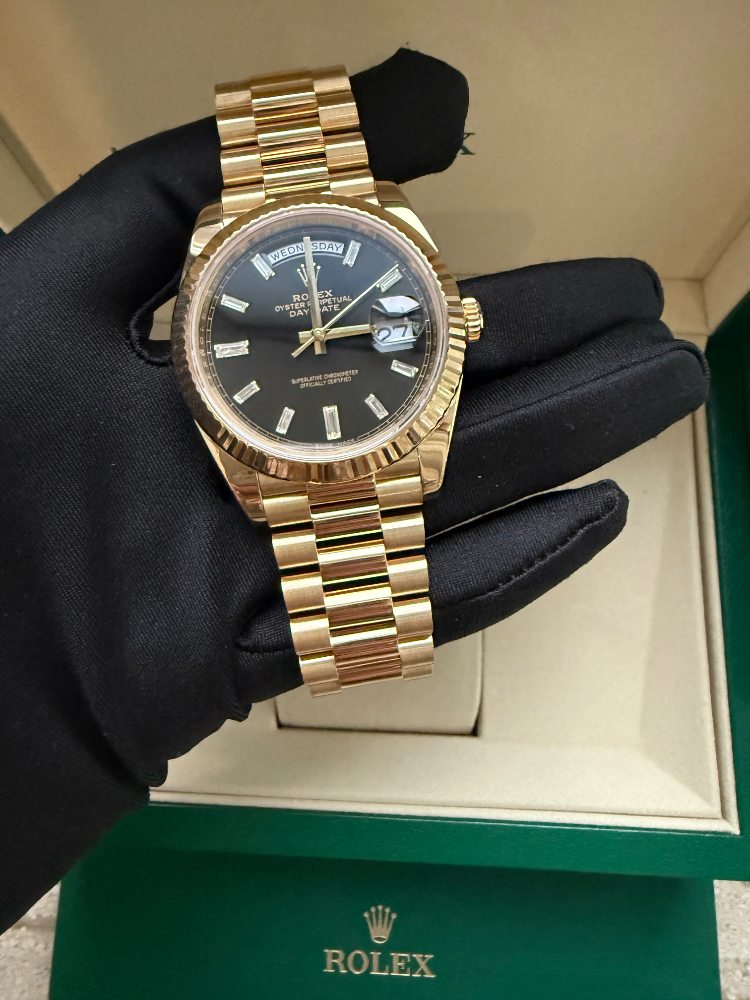 Часы Rolex Day-Date 40mm 228238