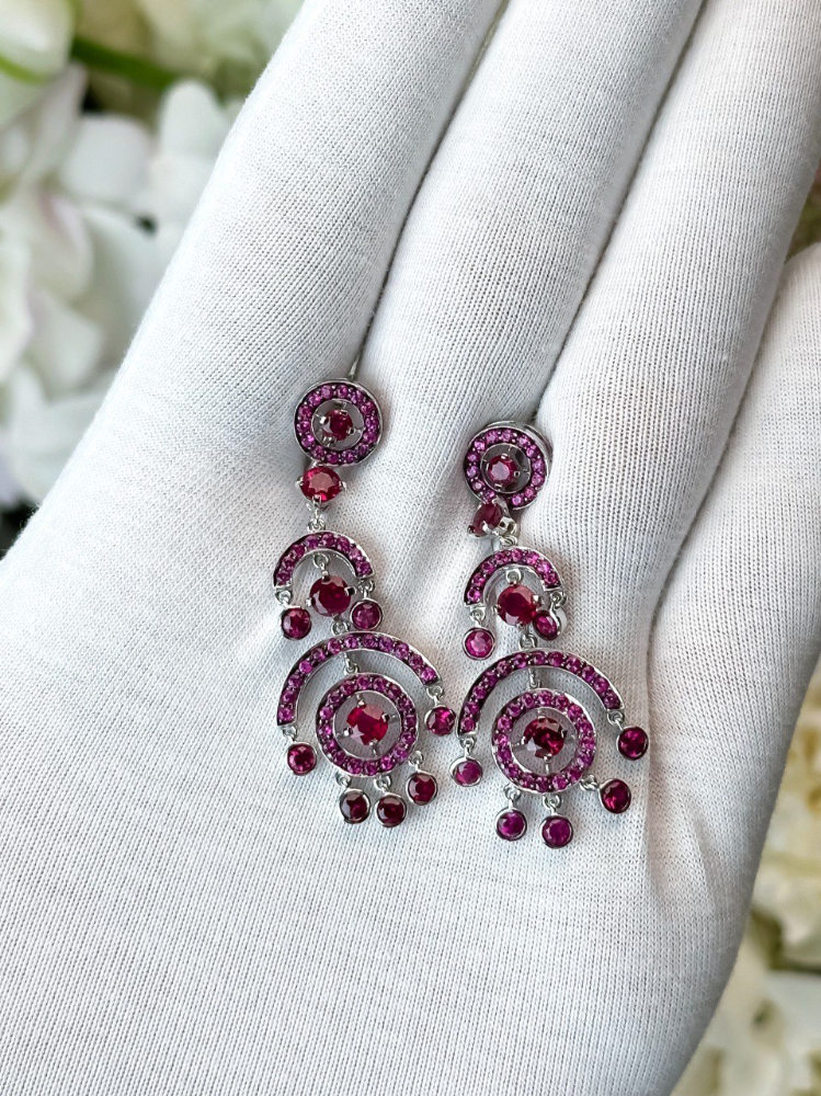 Серьги Boucheron AVA RUBIS CIRCLET EARRINGS JC00112