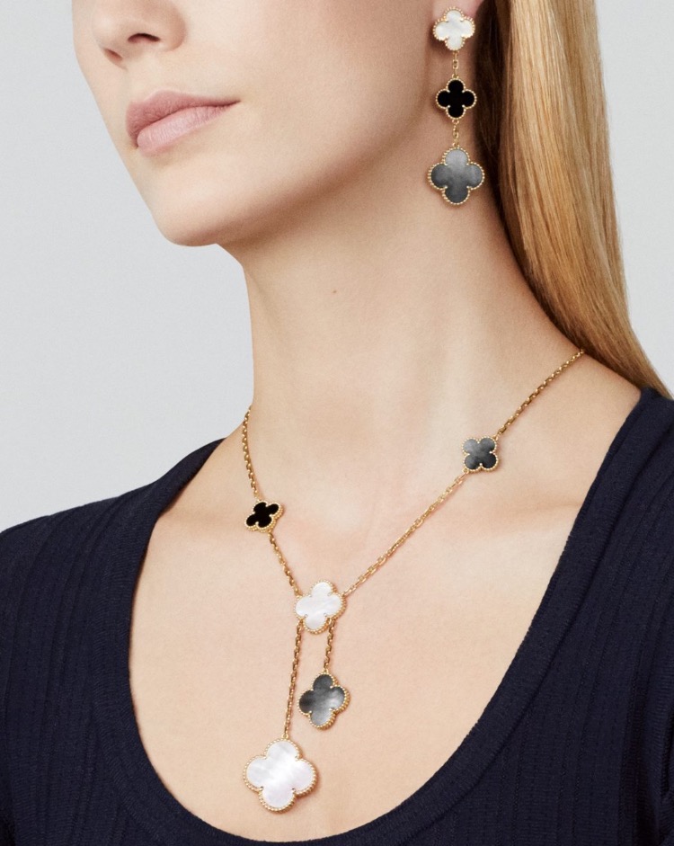 Серьги Van Cleef & Arpels Magic Alhambra VCARD79000