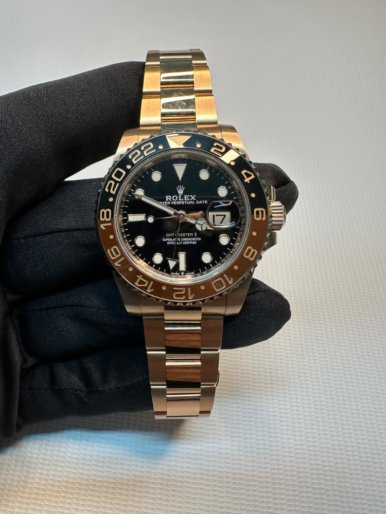 Часы Rolex GMT-MASTER II 40 MM EVEROSE GOLD 126715CHNR-0001