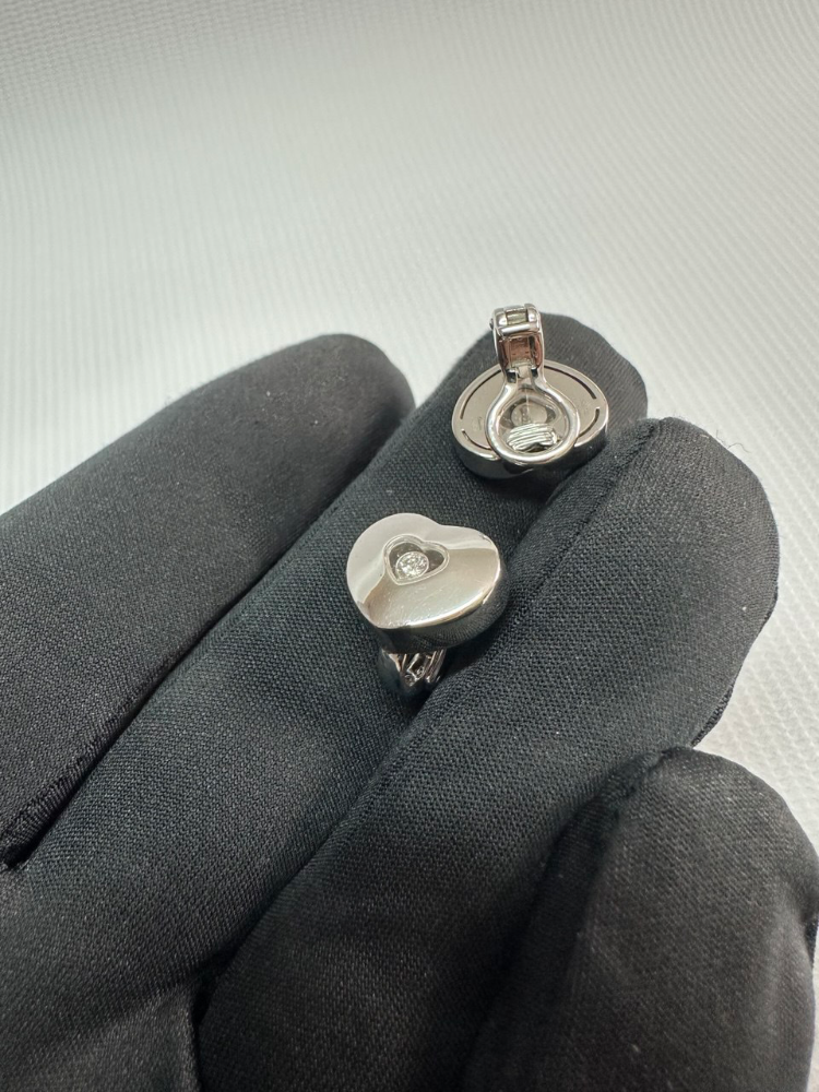 Серьги Chopard Happy Diamonds 843460-1001