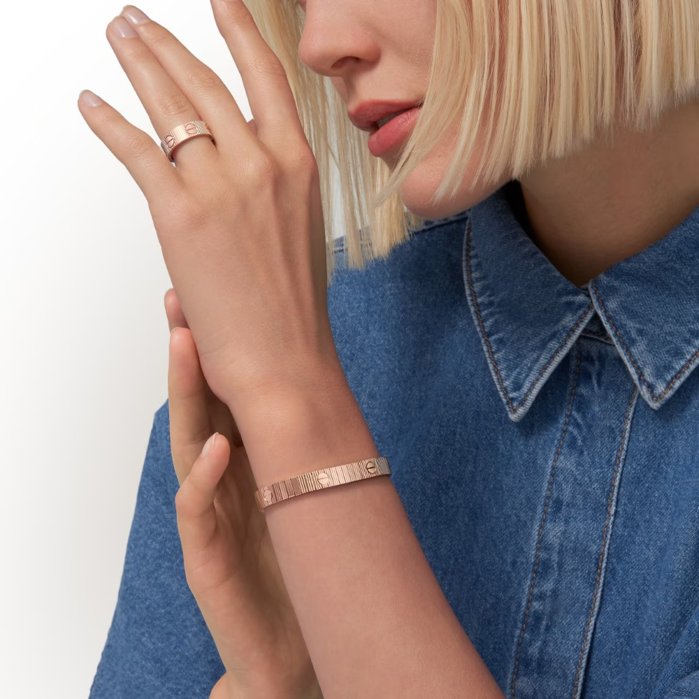 Браслет Cartier LOVE UNLIMITED BRACELET FLEXIBLE (SIZE 15) B6088115