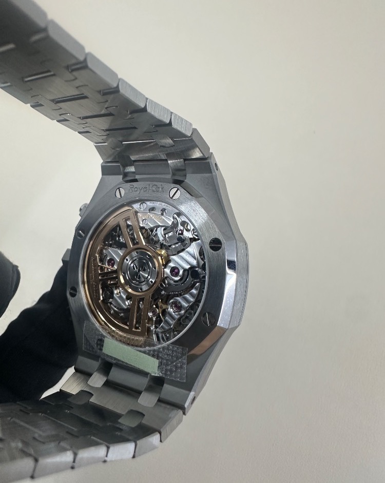 Часы AUDEMARS PIGUET ROYAL OAK SELFWINDING CHRONOGRAPH 26240ST.OO.1320ST.05