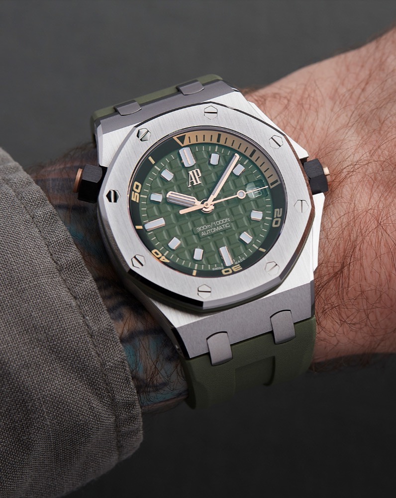 Часы AUDEMARS PIGUET ROYAL OAK OFFSHORE DIVER 15720ST.OO.A052CA.01