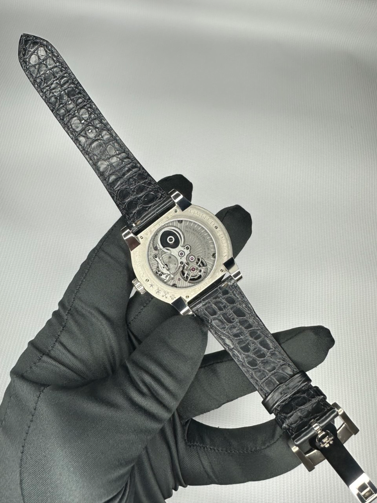 Часы Louis Moinet LIMITED EDITION DERRICK TOURBILLON LM.14.70