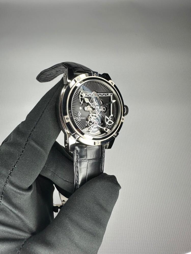 Часы Louis Moinet LIMITED EDITION DERRICK TOURBILLON LM.14.70