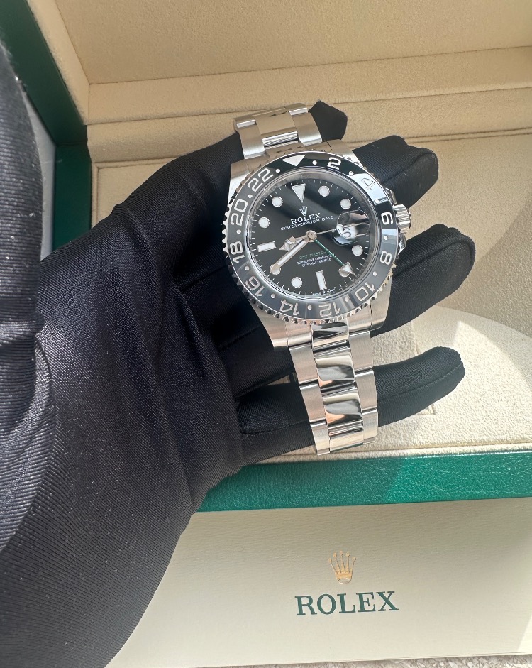 Часы Rolex GMT-MASTER II 126710GRNR-0004
