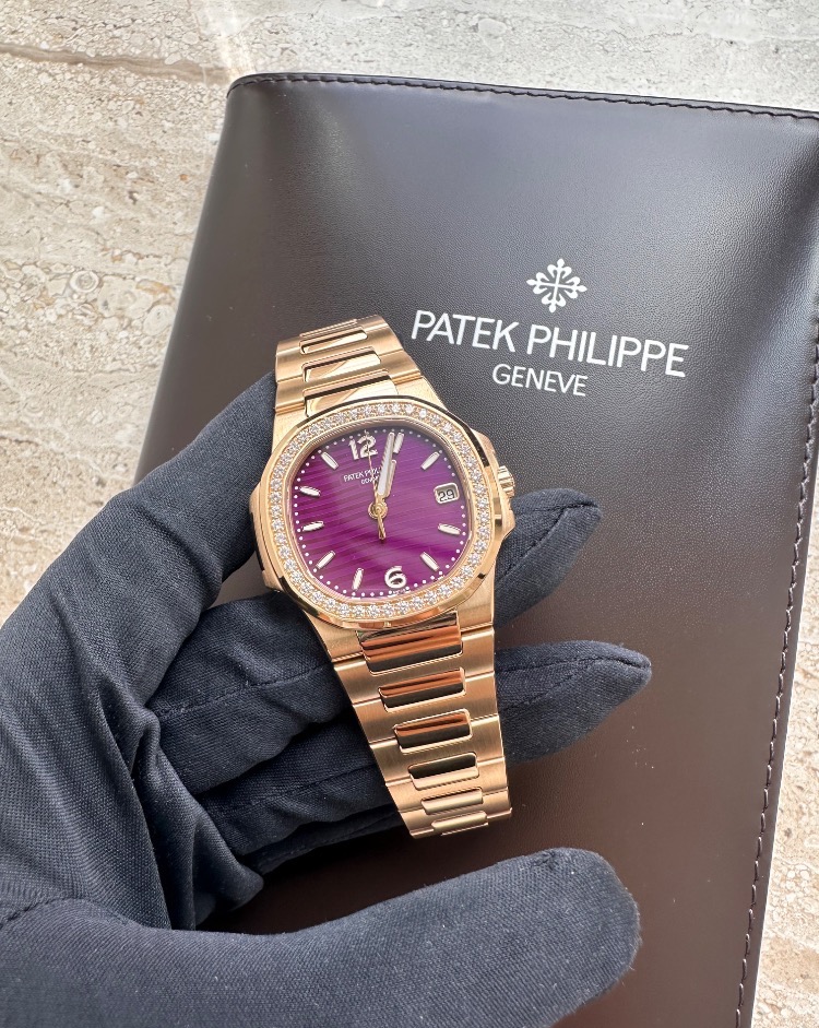 Часы Patek Philippe NAUTILUS LADY 7010/1R-013