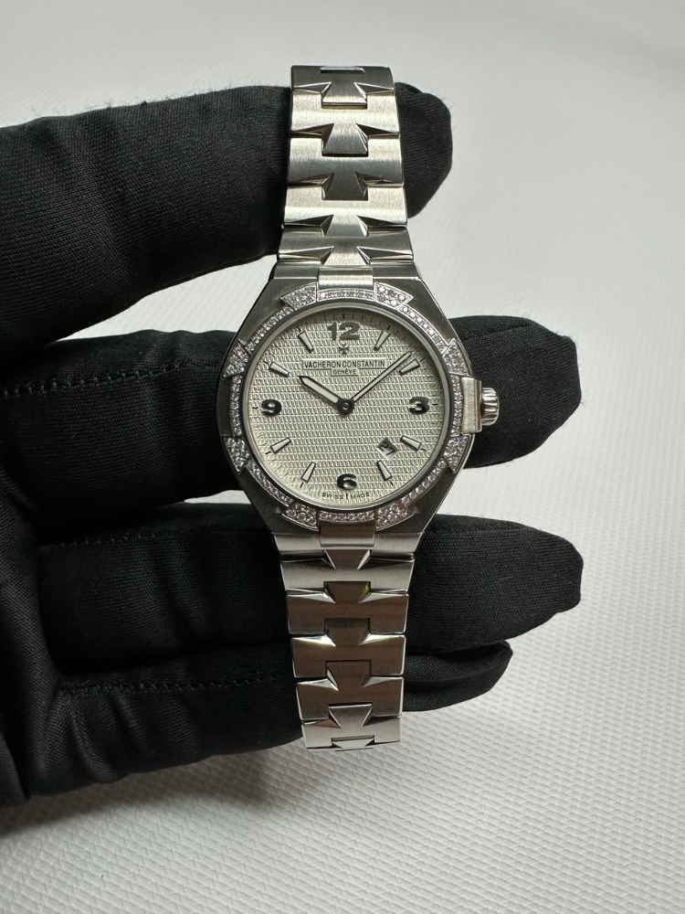 Часы Vacheron Constantin Overseas 25750/D01A-9123
