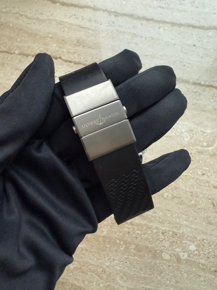 Часы Ulysse Nardin Marine MAXI DIVER TITANIUM 263-90