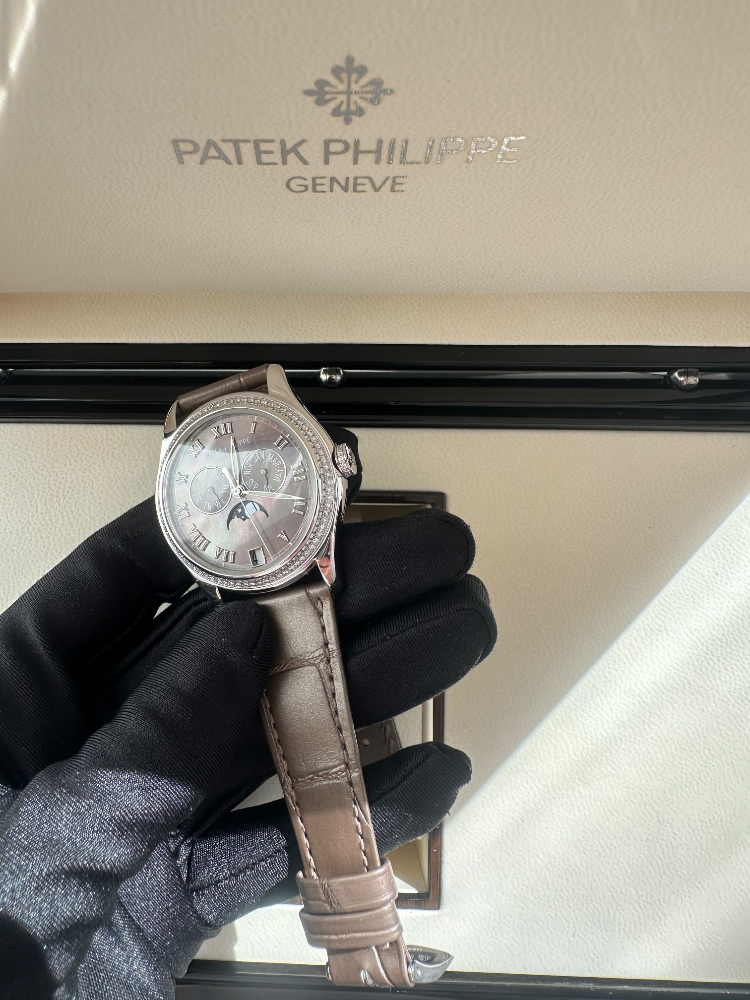 Часы Patek Philippe COMPLICATED WATCHES 4936