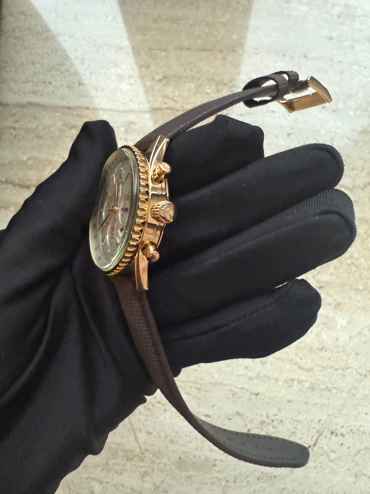 Часы Breitling Navitimer Montbrilliant 38 мм H41330