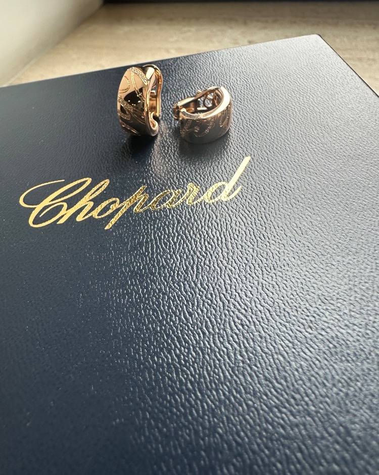 Серьги Chopard Chopardissimo Diamond 837031-5002