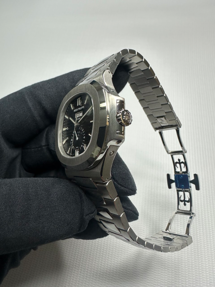 Часы Patek Philippe NAUTILUS 5726/1A-014