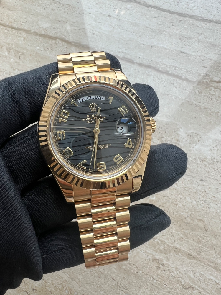 Часы Rolex Day-Date II 41mm Yellow Gold Wave Arabic Dial 218238