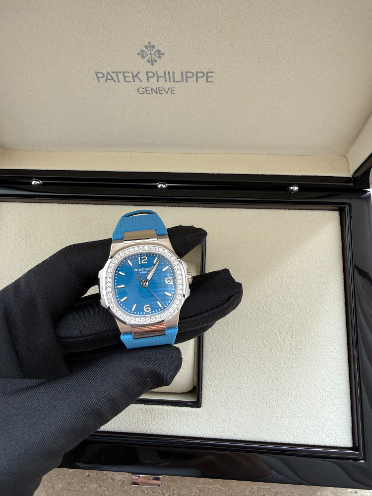 Часы Patek Philippe NAUTILUS LADY 7010G-013